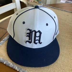 Nike Miami Hurricanes NWOT White and Black Cap